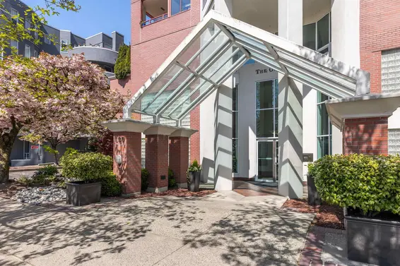 703 130 East 2nd Street, North Vancouver For Sale - image 2