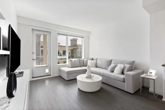 501 277 West 1st Street, North Vancouver