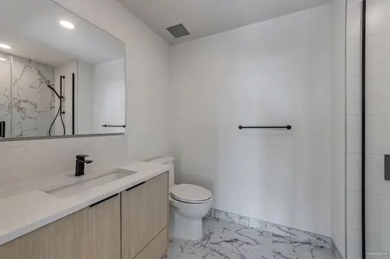 455 422 East 3rd Street, North Vancouver For Sale - image 13
