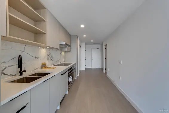 455 422 East 3rd Street, North Vancouver For Sale - image 15
