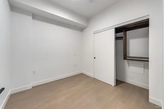 455 422 East 3rd Street, North Vancouver For Sale - image 7