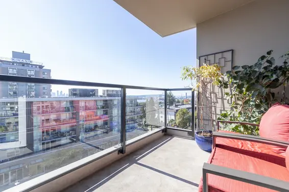 607 160 West 3Rd Street, North Vancouver