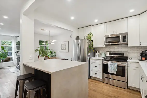1 900 West 17th Street, North Vancouver For Sale - image 10
