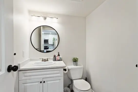 1 900 West 17th Street, North Vancouver For Sale - image 12