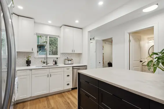 1 900 West 17th Street, North Vancouver For Sale - image 14