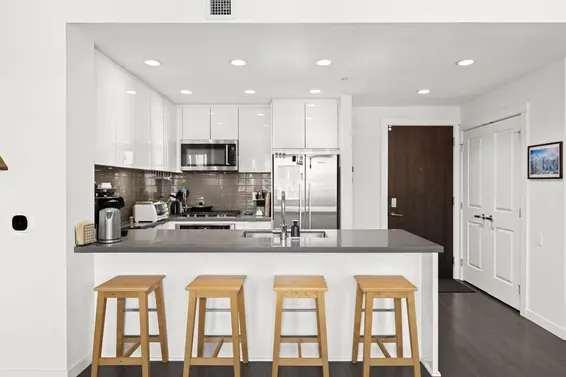 208 277 West 1st Street, North Vancouver For Sale - image 2