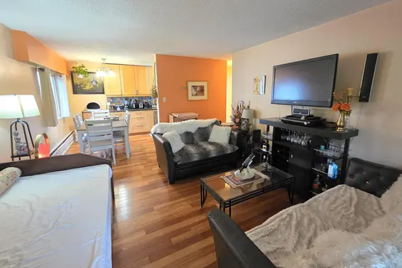 309 225 West 3rd Street, North Vancouver For Sale - image 4