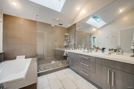 1135 Groveland Court, West Vancouver For Sale - image 30