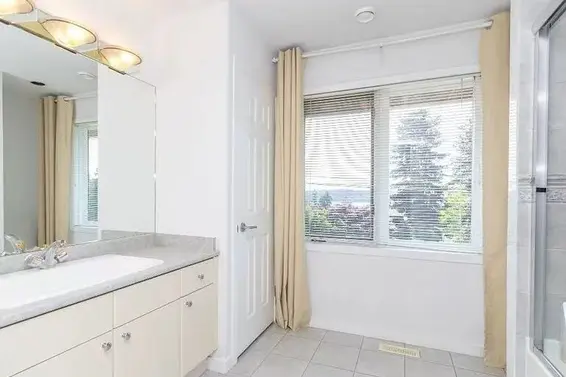 1361 Inglewood Avenue, West Vancouver For Sale - image 16