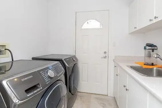 1361 Inglewood Avenue, West Vancouver For Sale - image 19