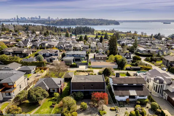 1170 Fulton Avenue, West Vancouver For Sale - image 32