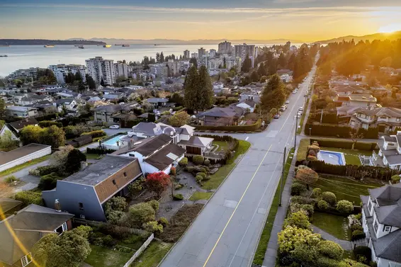 1170 Fulton Avenue, West Vancouver For Sale - image 35