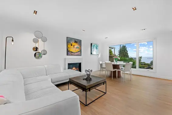 2758 Nelson Avenue, West Vancouver For Sale - image 3