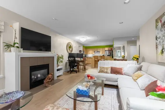 104 3750 Edgemont Boulevard, North Vancouver For Sale - image 14