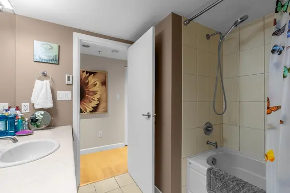 104 3750 Edgemont Boulevard, North Vancouver For Sale - image 25