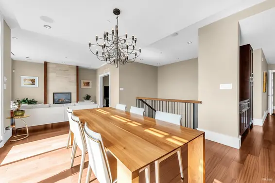 102 2575 Garden Court, West Vancouver For Sale - image 13