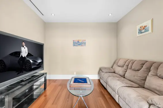 102 2575 Garden Court, West Vancouver For Sale - image 26
