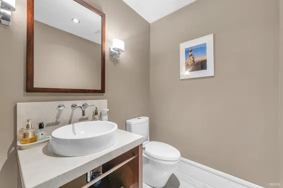 102 2575 Garden Court, West Vancouver For Sale - image 27