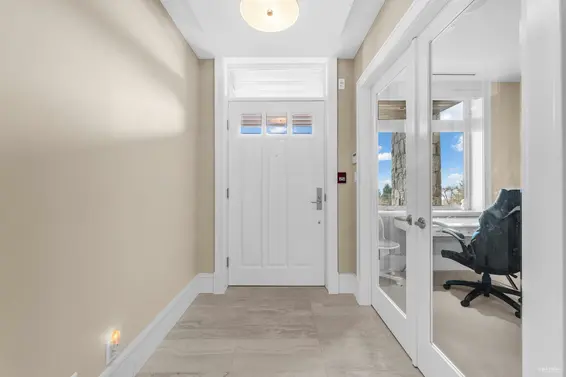 102 2575 Garden Court, West Vancouver For Sale - image 37