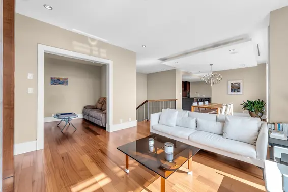 102 2575 Garden Court, West Vancouver For Sale - image 8