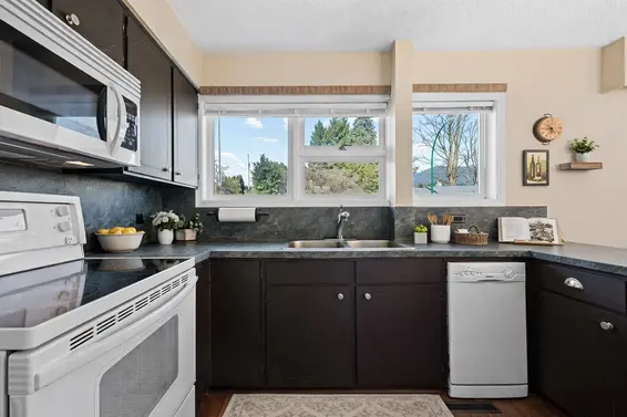 1257 Mcbride Street, North Vancouver For Sale - image 9