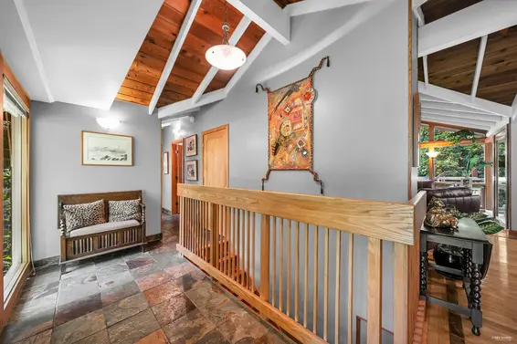 3915 Bayridge Place, West Vancouver For Sale - image 13