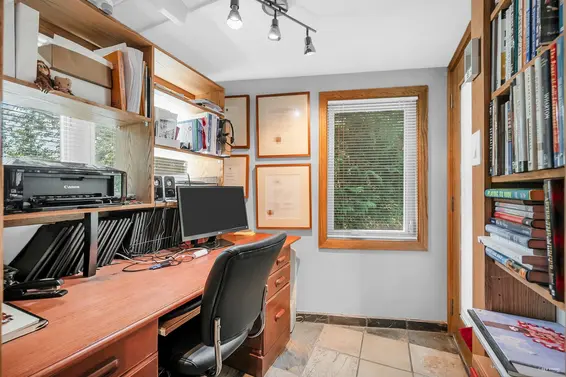 3915 Bayridge Place, West Vancouver For Sale - image 17
