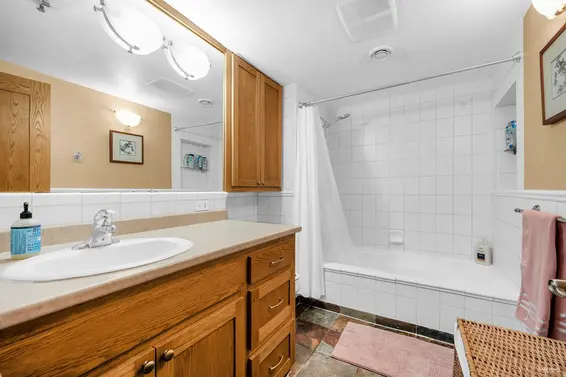 3915 Bayridge Place, West Vancouver For Sale - image 25