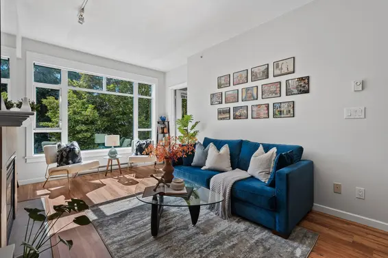 307 3600 Windcrest Drive, North Vancouver