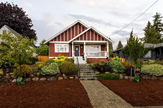 518 East 7th Street, North Vancouver