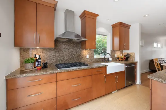 518 East 7th Street, North Vancouver For Sale - image 16