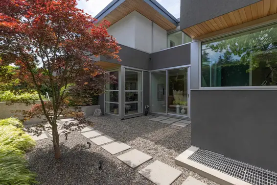 903 Leovista Avenue, North Vancouver For Sale - image 40