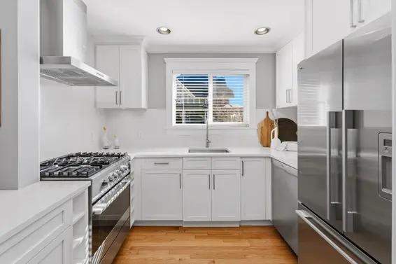 280 East 5th Street, North Vancouver For Sale - image 11