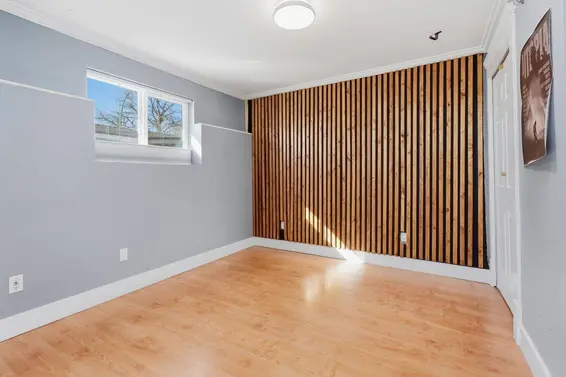 280 East 5th Street, North Vancouver For Sale - image 25