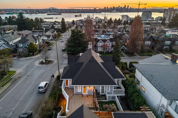 280 East 5th Street, North Vancouver For Sale - image 3