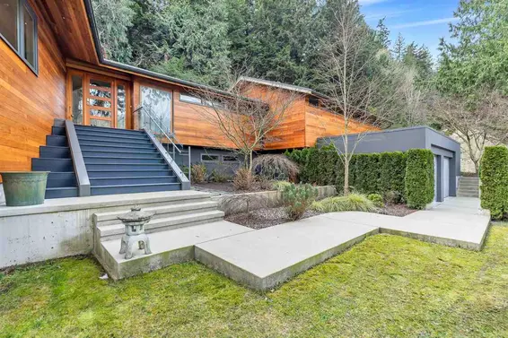 4850 Water Lane, West Vancouver