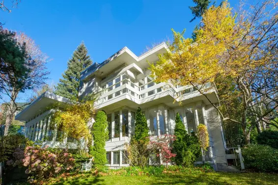 3215 Mathers Avenue, West Vancouver