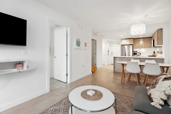 107 128 East 8th Street, North Vancouver For Sale - image 5