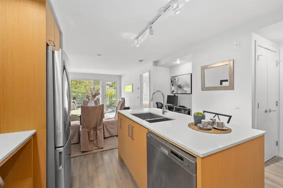 213 221 East 3rd Street, North Vancouver For Sale - image 11