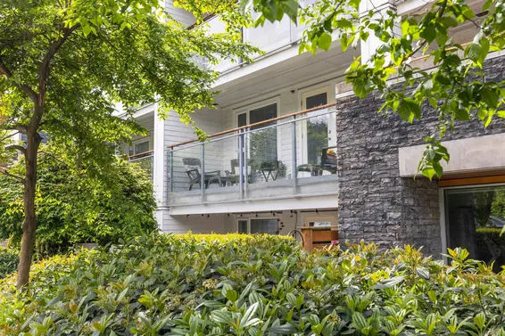 213 221 East 3rd Street, North Vancouver For Sale - image 23