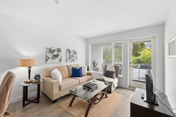 213 221 East 3rd Street, North Vancouver For Sale - image 3