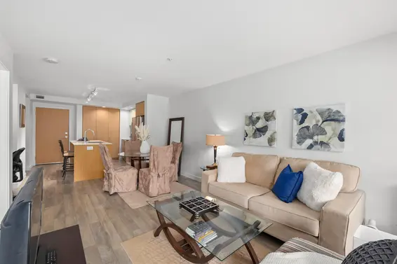 213 221 East 3rd Street, North Vancouver For Sale - image 4