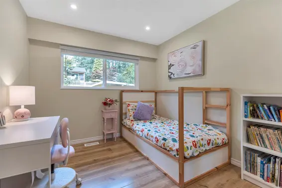2452 Keats Road, North Vancouver For Sale - image 16