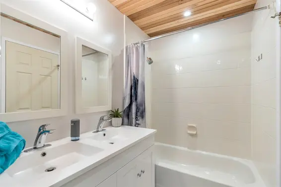 2452 Keats Road, North Vancouver For Sale - image 17