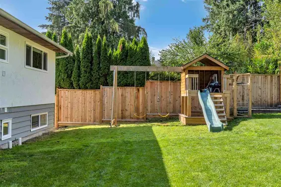 2452 Keats Road, North Vancouver For Sale - image 36