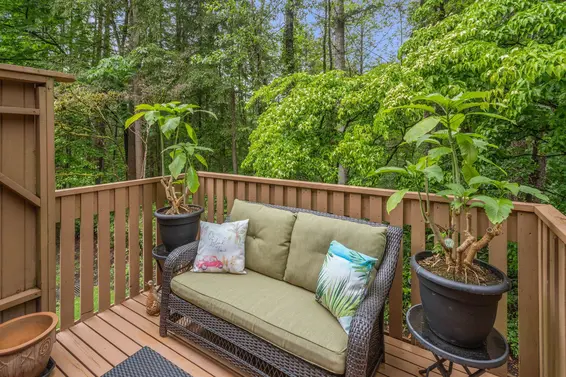 1912 Purcell Way, North Vancouver For Sale - image 3