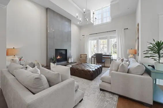457 East 12th Street, North Vancouver For Sale - image 2