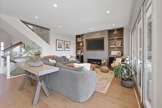 457 East 12th Street, North Vancouver For Sale - image 4