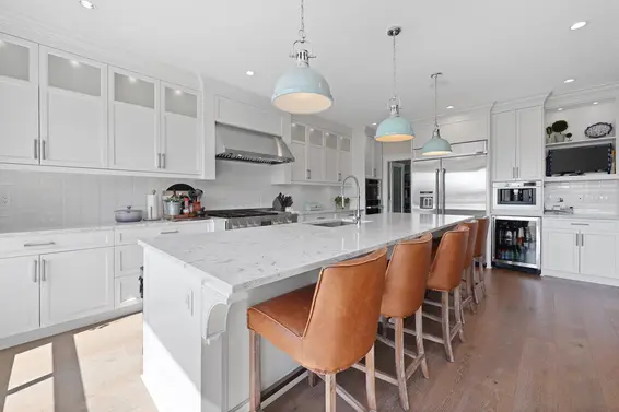 457 East 12th Street, North Vancouver For Sale - image 7