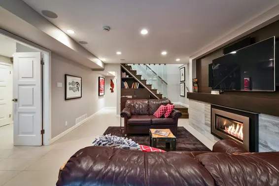 3669 Edgemont Boulevard, North Vancouver For Sale - image 32